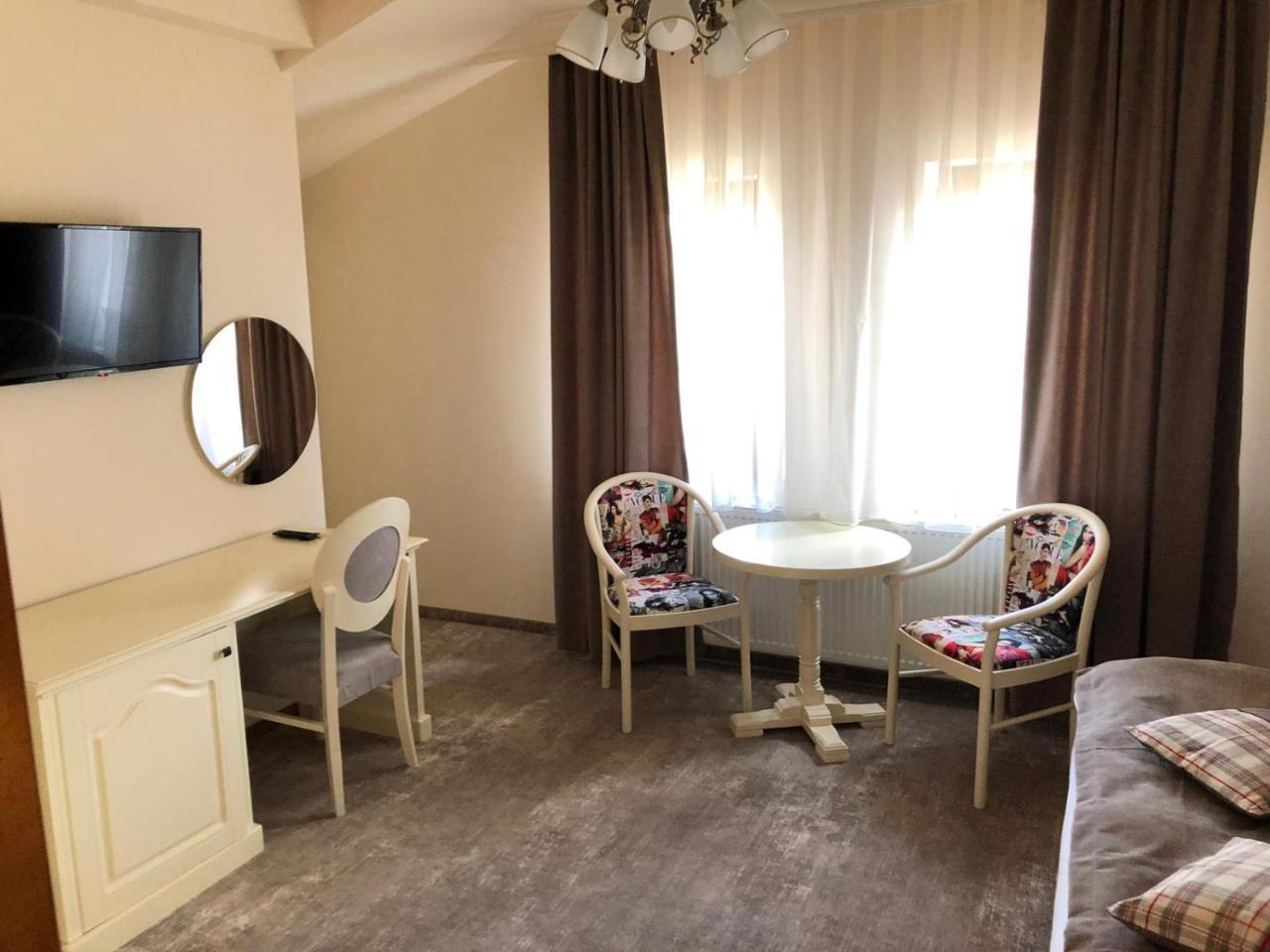 Bed and Breakfast Ana Boutique Alba Iulia Exterior foto